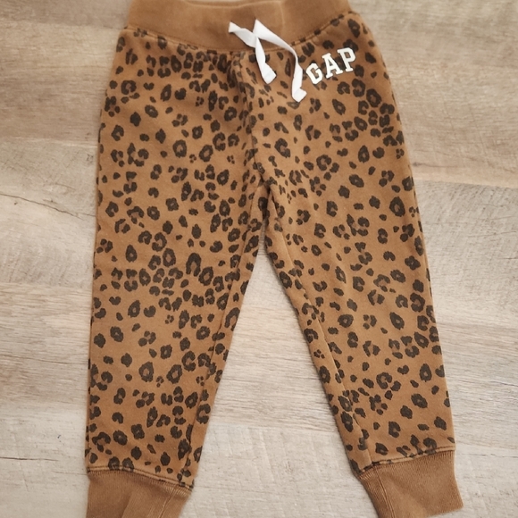GAP Kids Brown Leopard Print Joggers - Picture 4 of 6